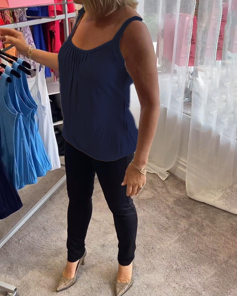 Lievanne — sleeveless top view 10
