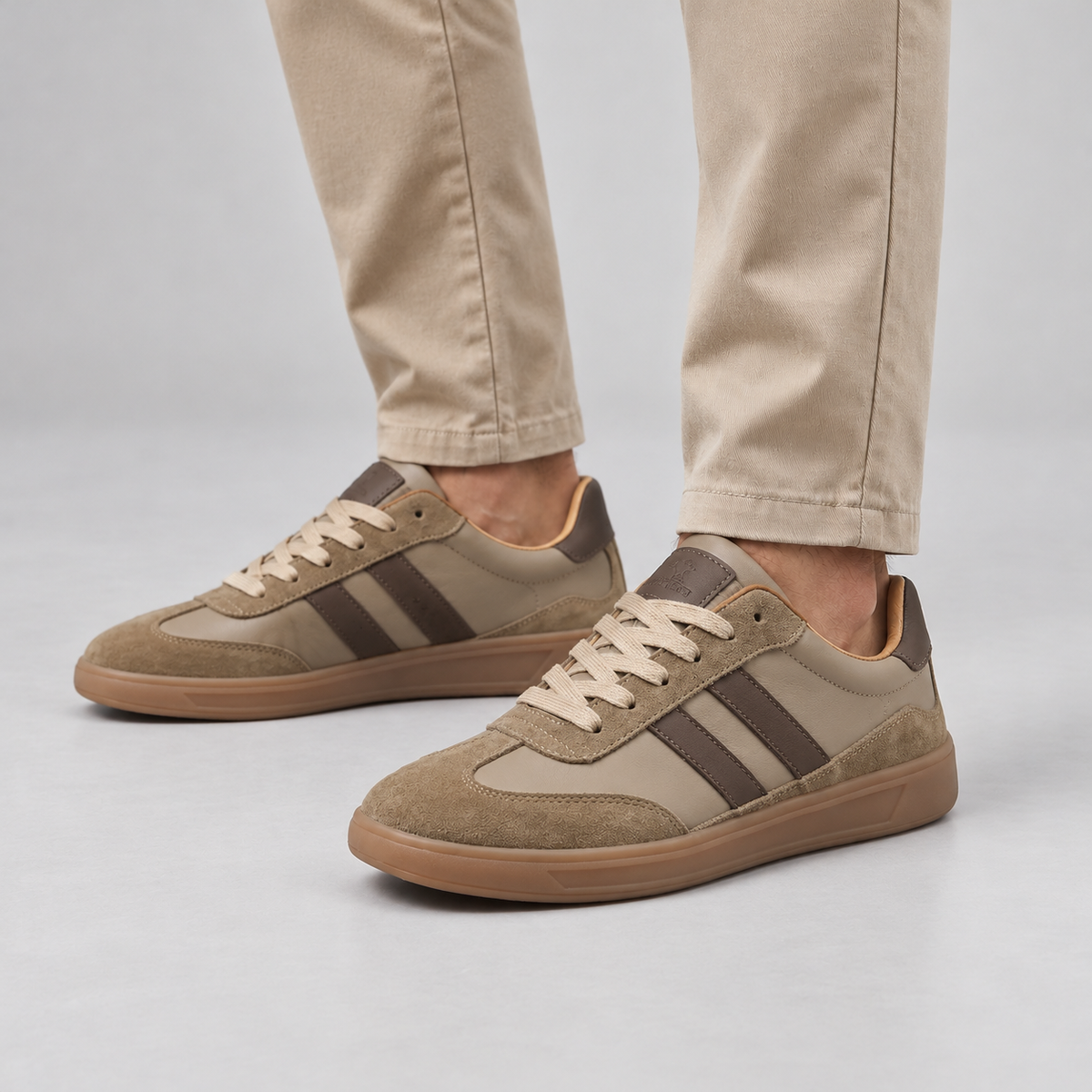Men's Classic Retro Trainers, Lace-Up Sneakers - view 13