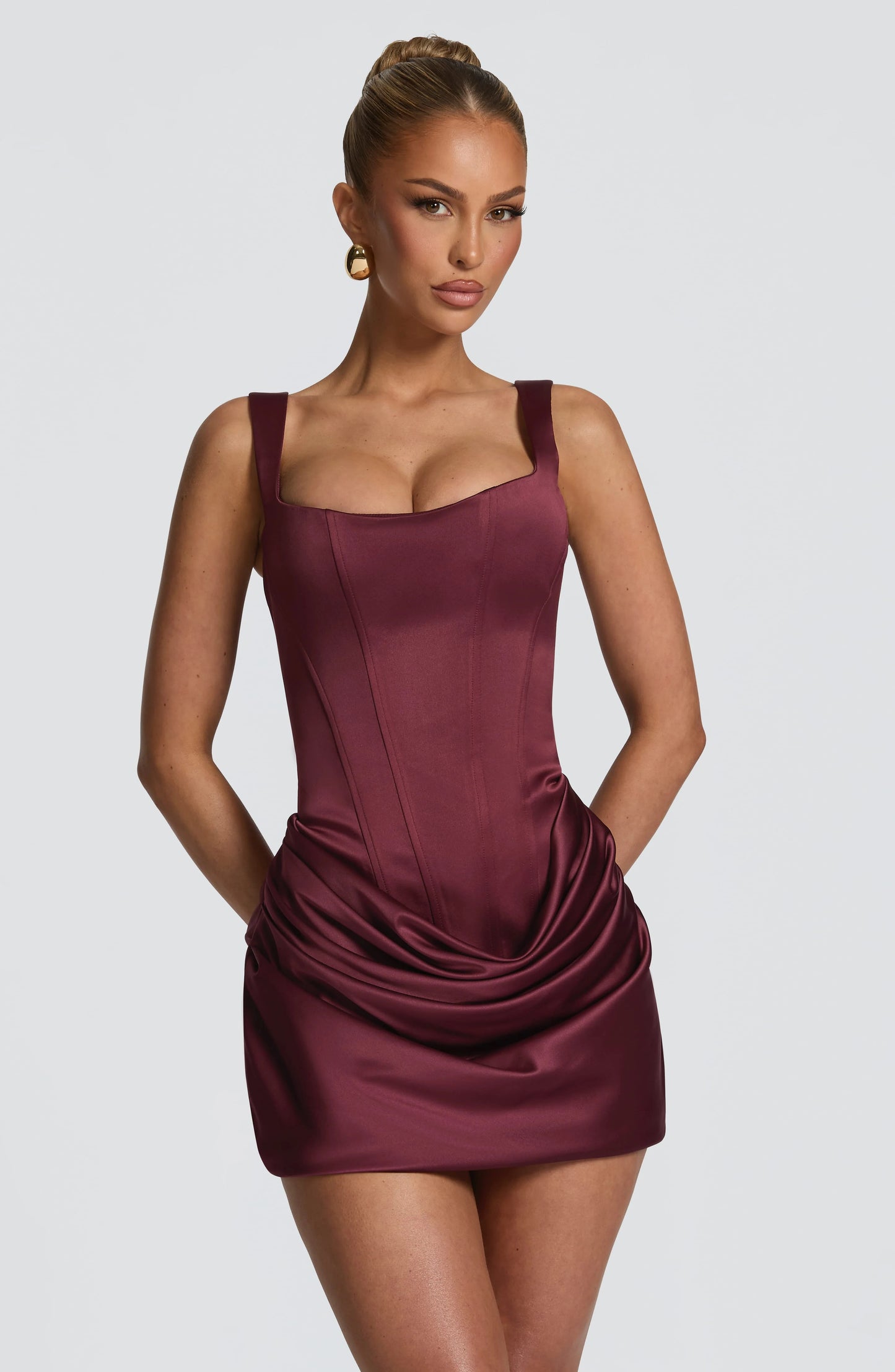 Julls | Elegant Fitted Mini Dress For Evening Styling