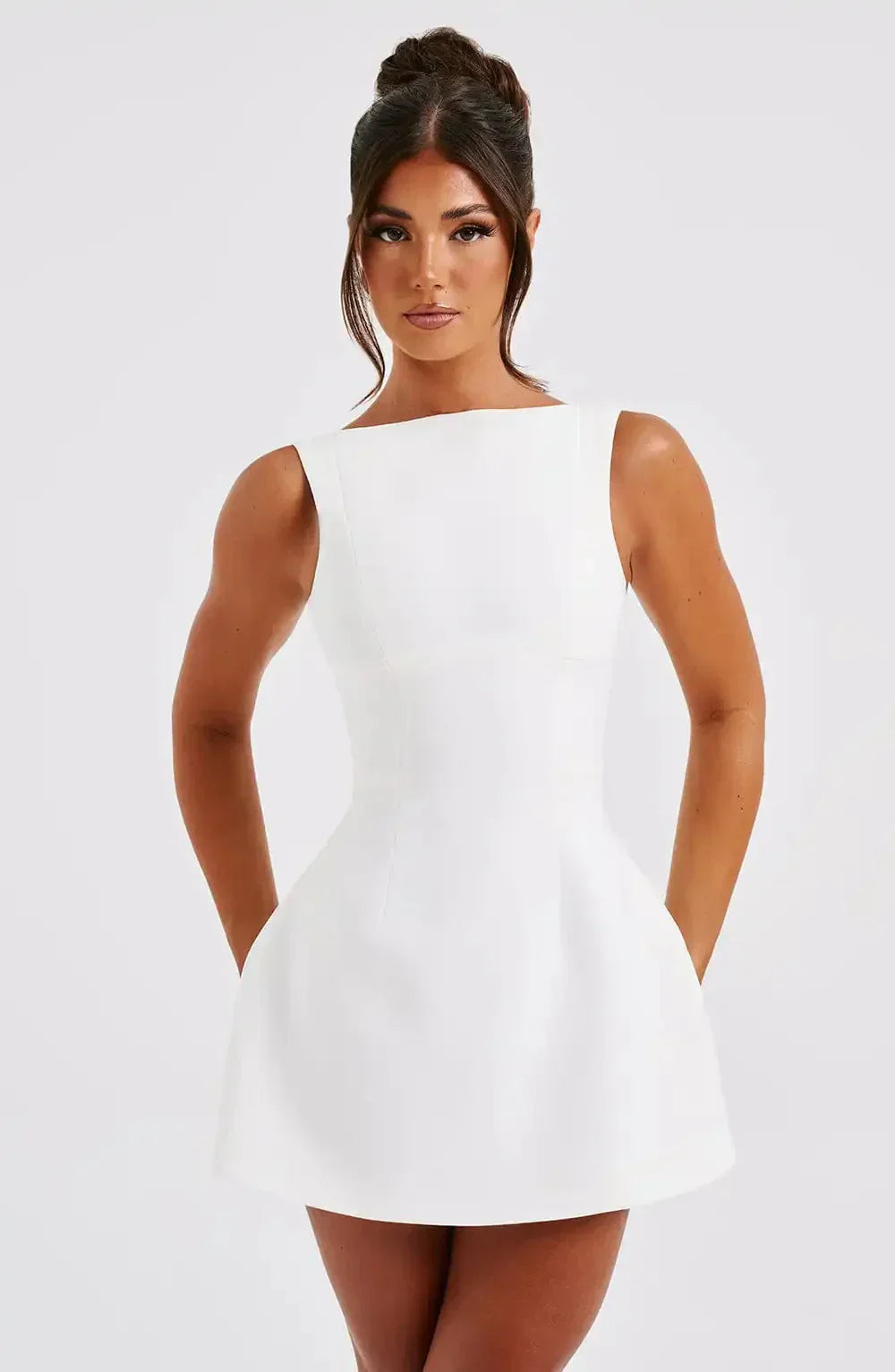 Vivenne — mini dress