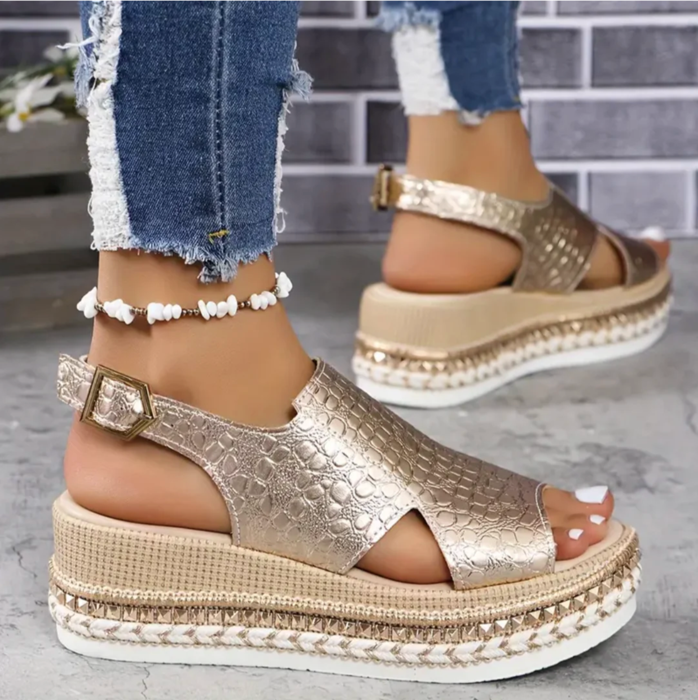 Chloé — sandals view 4