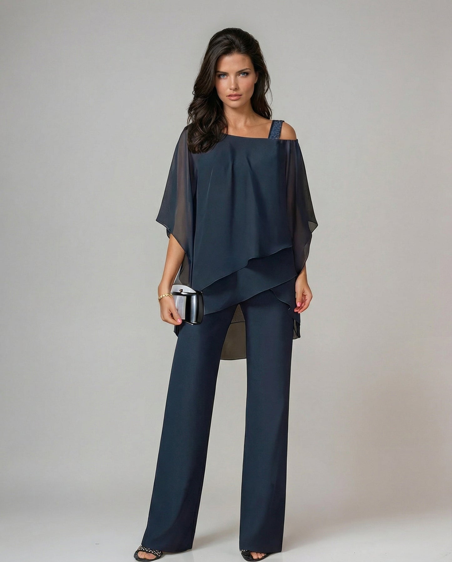 Delvora | Flowing asymmetric wide-leg two-piece set