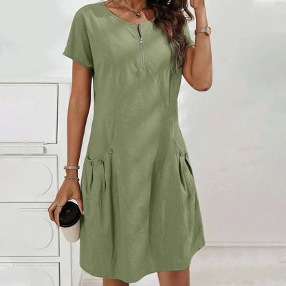Talvine | Half-zip button-pocket dress