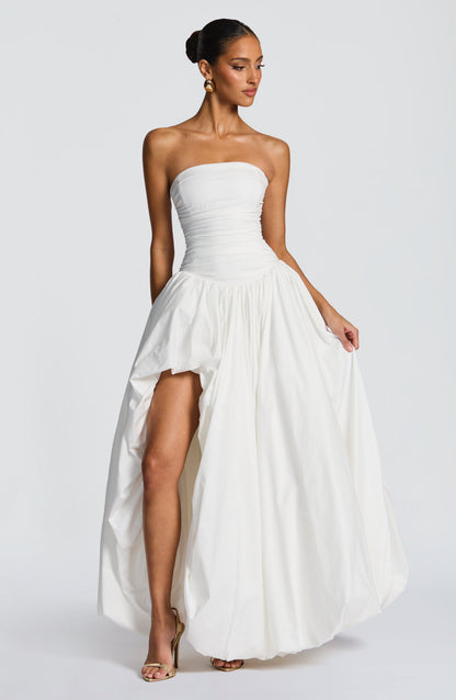 Tolvane white puffball dress