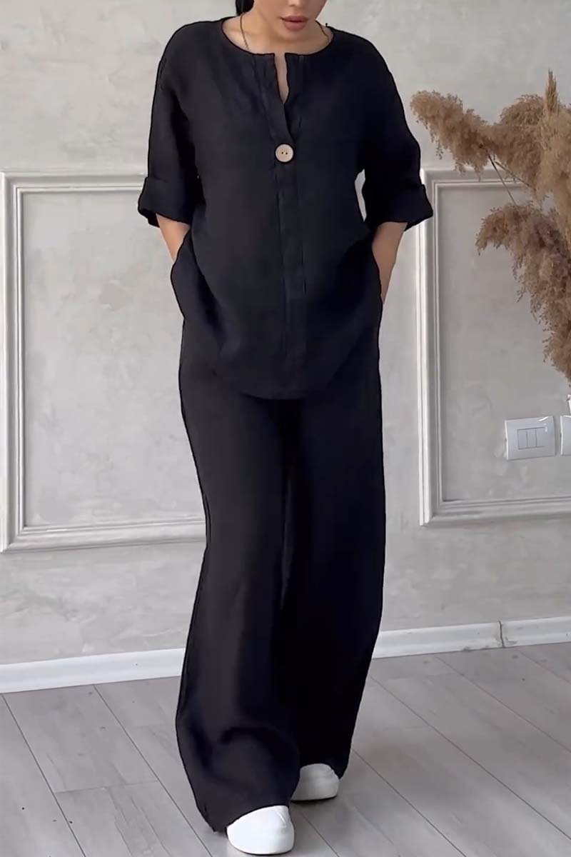 Aina | Casual Two-Piece Set With Button Detail