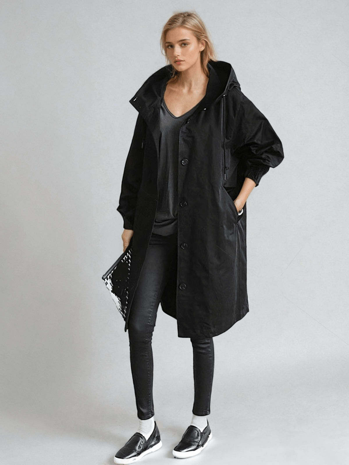 Tamvienne — black