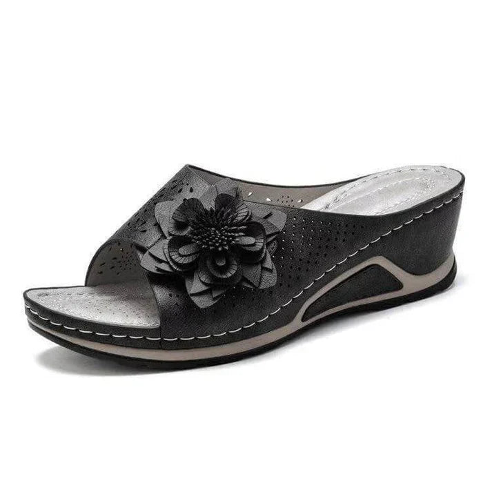 Carienne — sandals view 2